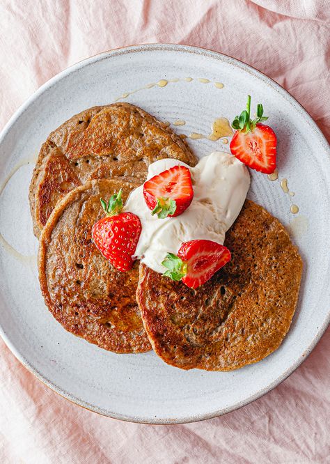 Chia Pancakes, Flax Seed Pancakes, Chia Seed Oatmeal, Oat Pancake Recipe, Yummy Pancakes, Skin Microbiome, Seed Recipes, Chia Seed Recipes, Oat Pancakes