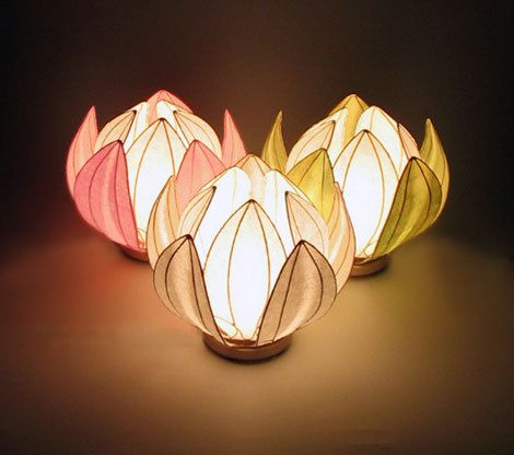 lotus lantern Origami Lantern, Paper Lamps, Japanese Lotus, Lotus Lamp, Lifestyle Blog Design, Origami Wedding, Lantern Ideas, Old Candles, Tattoo Paper