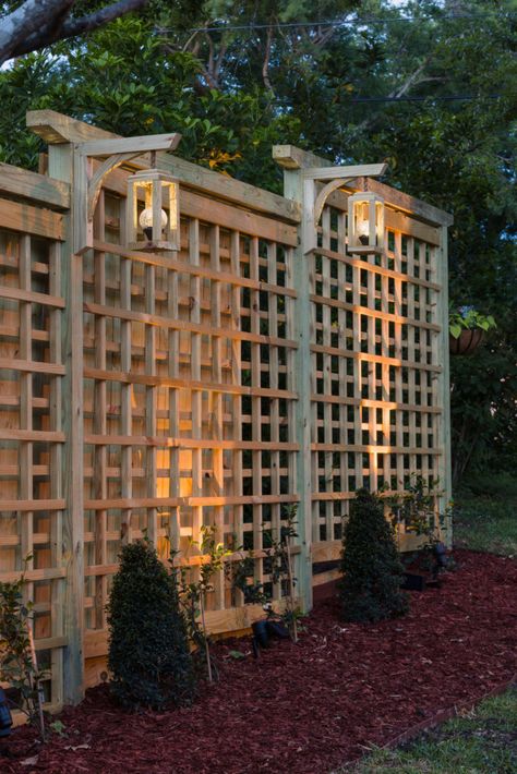 Diy Garden Trellis, Wooden Trellis, Privacy Fence Designs, Diy Trellis, Backyard Privacy, Garden Screening, Garden Wallpaper, Outdoor Privacy, Have Inspiration