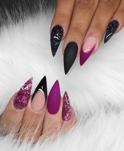 Stiletto nails #natdhanails Dark Glitter Nail Designs, Short Pointy Nails Designs, Goth Fall Nails, Witch Nails Stilleto, Pointy Nails Designs, Purple Stilleto Nails Designs, Purple Nails Pointy, Purple Stiletto Nails Design, Nails Designs Simple