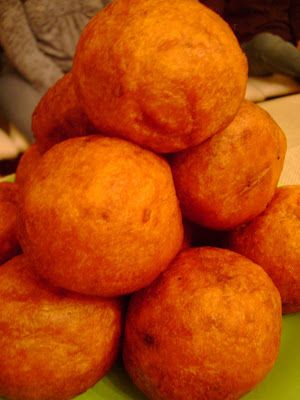 What's Cookin, Chicago?: Rellenos de Papas Stuffed Mashed Potato Balls, Stuffed Mashed Potatoes, Mashed Potato Balls, Recetas Puertorriqueñas, Puerto Rican Cuisine, Puerto Rican Dishes, Puerto Rico Food, Boricua Recipes, Dominican Food