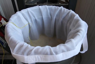 BIAB Bag in keggle during mashing Brew In A Bag, Beer Brewing Recipes, All Grain Brewing, Brewing Recipes, Homemade Beer, Brewing Process, Beer Recipes, How To Make Beer, Beer Brewing