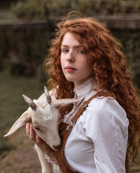 Ginger Long Hair, Scottish Hair, Scotland Girl, Scottish Women, Red Curls, Beautiful Freckles, Red Curly Hair, Red Hair Woman, Hairdos For Curly Hair