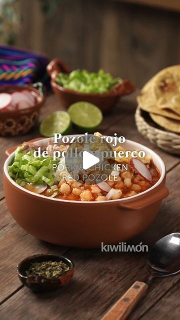 kiwilimón on Instagram: "Aprende a preparar pozole rojo de pollo y puerco en tiempo récord. ¡Se convertirá en un clásico en tu cocina! 🍲

#kiwilimón #pozole #pozolerojo #pozolemexicano #recetasfaciles #recetasdeliciosas" On Instagram, Instagram