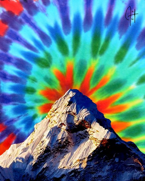 Trippy mountain art and design. Design by @ahappiworld Trippy Mountains, Mushroom Mountain, Paintings Ideas, Psy Art, Selling Paintings, Animal Designs, Mountain Art, Wildlife Animals, Art And Design