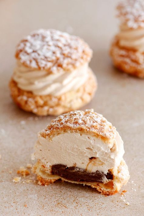 Coffee Cream Puffs, Cream Puff Recipe, Chocolate And Coffee, Almond Chocolate, Coffee Cream, Think Food, Cream Puffs, Chocolate Almonds, Chocolate Cream