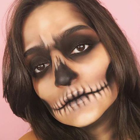 Easy Skull Makeup, Makijaż Sugar Skull, Maquillage Halloween Simple, Skull Makeup Tutorial, Halloween Makeup Sugar Skull, Halloween Gesicht, Halloweenský Makeup, Halloween Make-up Looks, Kostuum Halloween