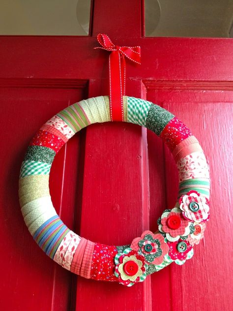 How to make a fabric wrapped wreath using a styrofoam form and scrap fabric strips. Bonus you'll get two wreaths from one form! Fabric Wreath, Christmas Wreaths To Make, Wreaths Diy, Wreath Tutorial, Crafts With Pictures, Fabric Strips, Christmas Wreaths Diy, Baby Crafts, Diy Fabric