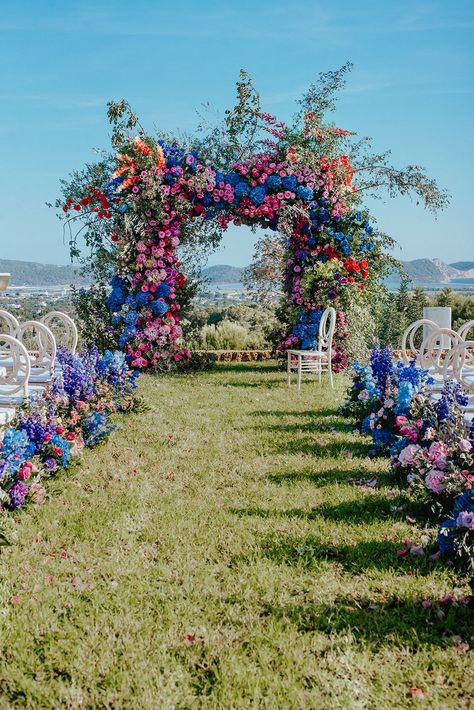 Natural Wedding Decor, Boda Mexicana, Future Wedding Plans, Ceremony Arch, The Arch, Wedding Forward, Floral Arch, Wildflower Wedding, Wedding Mood