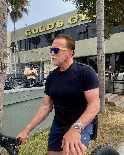 Arnold Schwarzenegger - Sunday, August 4, 2024 Arnold Swarchenegger, Arnold Schwarzenegger Movies, Arnold Schwarzenegger, I Need You, Entertainment, Gym, Quick Saves