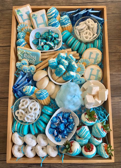 Blue Party Food Board, Blue Boards Food, Blue Themed Snack Board, Mama Mia Themed Desserts, Blue Platter Food, Color Themed Party Food Blue, Color Board Night Food, Hanukkah Charcuterie Board Ideas, Blue Food Charcuterie Board