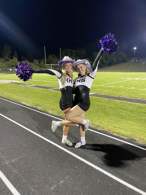 cheer cowboy hat Country Football Game Theme, Cowboy Football, Cowboy Theme, Game Themes, Football Game, Football Games, Cowboy Hat, School Year, Cheerleading