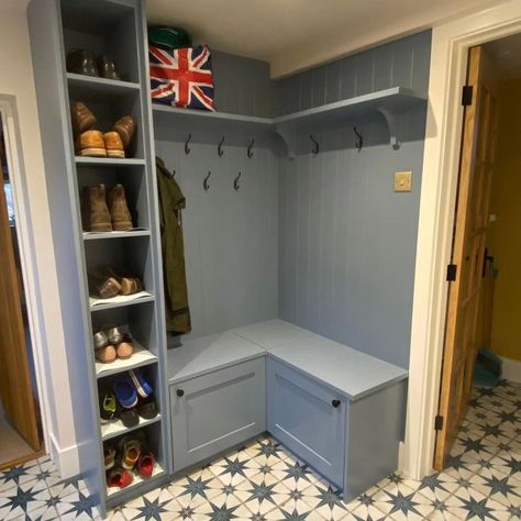 Real Homes With Howdens | Inspiration | Howdens Blue Boot Room, Howdens Dusk Blue Kitchen, Howdens Utility Room, Dusk Blue Kitchen, Howdens Chilcomb, Utility Room Inspiration, Kitchen Shaker Style, Howdens Kitchen, Kitchen Shaker