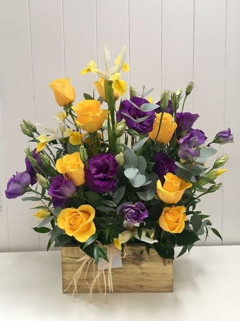 Yellow And Purple Flower Arrangements, Candle Flower Arrangements, Yellow Flower Arrangements, Valentine Flower Arrangements, Blue Flower Arrangements, Basket Flower Arrangements, Holiday Floral Arrangements, Flower Shop Decor, Floral Art Arrangements