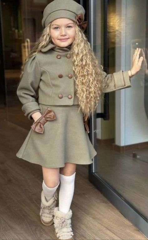 Kids Fashion Wear, Kids Outfits Daughters, Kids Winter Outfits, Kids Winter Fashion, Picture Day, Trendy Kids, Modest Fashion Outfits, Stylish Kids