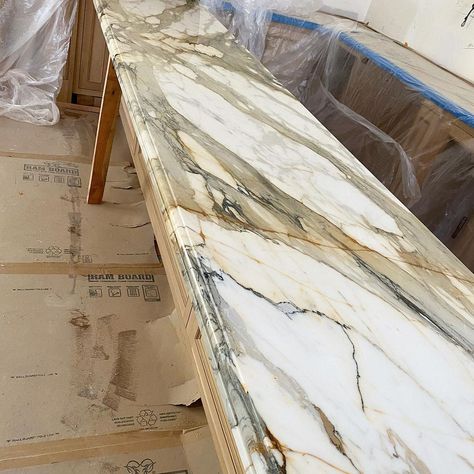 This exquisite marble countertop just got installed today - what a labor of love. Incredible veining on these marble slabs but very tricky… | Instagram Lake House Kitchen, Marble Slabs, Marble Countertop, Marble Slab, House Kitchen, Updated Kitchen, Stone Design, Marble Countertops, The Movement