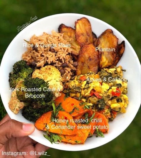 Jamaican Plant Based Recipes, Soul Food Lunch, Vegan Recipes Aesthetic, Plant Based Soul Food Recipes, Ital Food Jamaican, Nourish Bowl Ideas, Caribbean Vegan Recipes, Vegan Carribean Food, Raw Plant Based Recipes