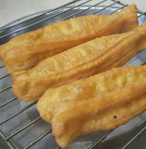 Fried Pizza Dough, Deep Fried Pizza, Curry Puff Recipe, Fried Pizza, Steamed Fish Recipes, Rice Flour Recipes, Chinese Recipe, Steamed Fish, Fried Dough