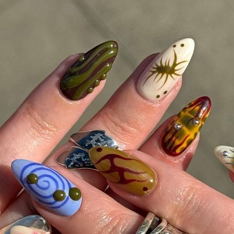 Lisa 💅 on Instagram: "🌿🌻  acrylics done at @thebohemianssalon 📍 using colors from @the_gelbottle_inc   inspo @bibbilinails   #londonnails #londonnailtech #southeastlondonnails #deptfordnailsandbeauty❣ #acrylicnails" Spiral Nails, Bubble Nails, London Nails, Grunge Nails, Crazy Nails, Coffin Shape Nails, Almond Shape, Upgrade Your Look, Christmas Style