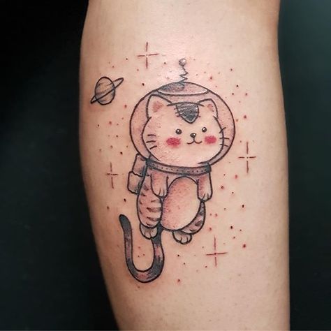 Space Flowers Tattoo, Cute Space Tattoos, Cat Space Tattoo, Cat Space, Astronaut Tattoo, Kawaii Tattoo, Cat Tattoo Designs, Space Tattoo, Piercing Studio