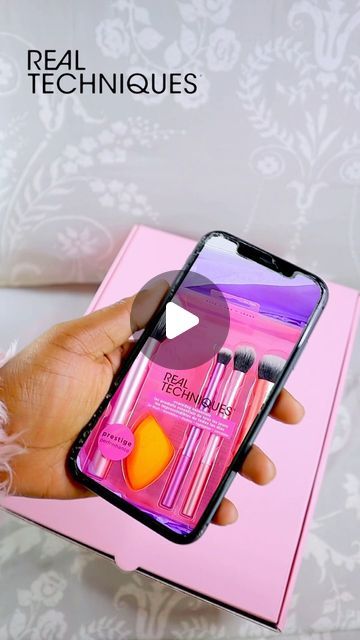 Lerato Kope | Unboxing The Real Techniques Prestige Performance Brush Set 

Everyday Essential Set: 
RT 300 - Deluxe Crease Brush
RT 402 - Setting Brush... | Instagram Real Techniques Setting Brush, Crease Brush, Real Techniques, Face Beat, Beat Face, Blush Brush, Face Brush, The Prestige, Full Face