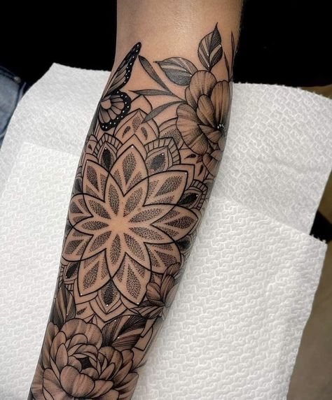 Mandala Sleeve Filler, Realism Sleeve Tattoo Women, Bracelet Mandala Tattoo, Forearm Tattoo Women Sleeve Mandala, Mandala Sleeve Tattoo Women, Mandala And Flower Tattoo Sleeve, Forearm Tattoo Women Sleeve, Elbow Mandala Tattoo, Mandala Tattoo Sketch