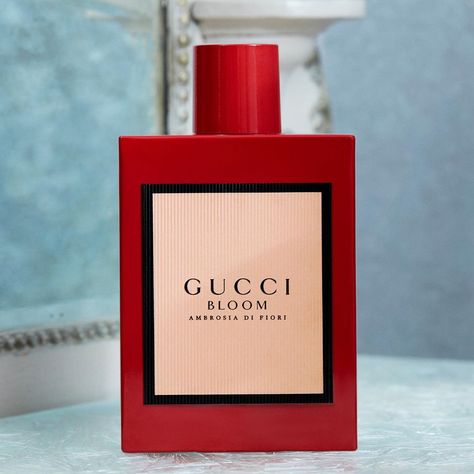 Rangoon Creeper, Gucci Fragrance, Gucci Bloom, Vibrant Bouquet, For Her, Rare Flowers, 30 Gifts, New Fragrances, Signature Scent