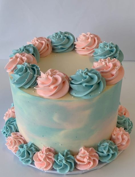 Cake Designs For Teenage Girl, Birthday Cakes For Teenage Girls Ideas, Cake For Teenage Girl, Basic Cake Designs, Cakes For Teenagers, Cake Designs For Girl, Blue Birthday Cakes, Teen Cakes, White Birthday Cakes