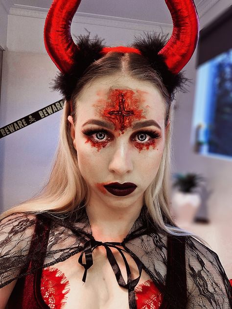 Easy Blood Makeup, Cross Makeup, Square Nails Ideas, Nails Ideas Winter, Demon Makeup, Upside Down Cross, Devil Makeup, Liquid Latex, Winter Gold