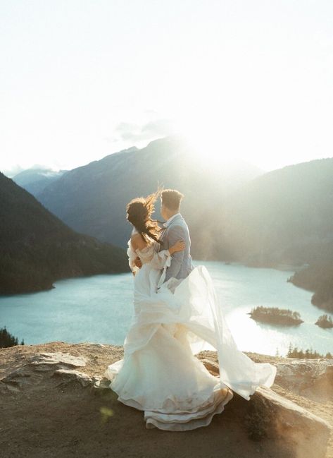 Adventure Wedding Photography, Wedding Photo Inspo, Diablo Lake, Lake Elopement, Wild Wedding, Mt Rainier National Park, Wedding Lake, Oregon Waterfalls, Outdoor Elopement