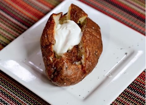 Chef Jeff shows you how to make "English Jacket" baked potatoes | East Idaho News English Jacket Potatoes, English Jacket Baked Potatoes, Jacket Potatoes, Best Potato Recipes, Making Baked Potatoes, Healthy Finger Foods, Cooked Chicken Recipes, Idaho Potatoes, Jacket Potato