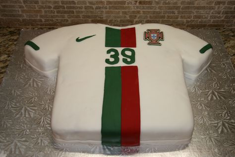 Portugal Soccer Jersey Cake but of course change it to #7. Ronaldo Soccer Jersey Cake, Jersey Cake, Ronaldo Portugal, Ronaldo Jersey, Portugal Soccer, 10 Birthday Cake, Soccer Cake, Soccer Theme, Cake Central