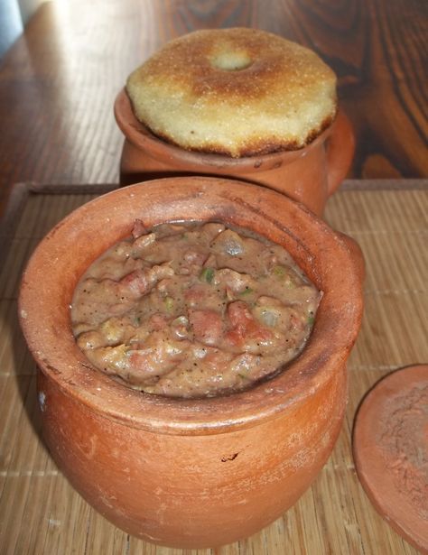 Georgian Cuisine, Georgian Food, Eastern European Recipes, Armenian Recipes, European Food, Russian Recipes, Middle Eastern Recipes, Bean Recipes, Clay Pots