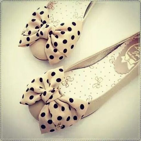 Polka Dots Wedding Ballet Flats, Cute Flats, Bow Flats, Shoe Closet, Dieselpunk, Crazy Shoes, Pretty Shoes, Dream Shoes, Shoe Obsession