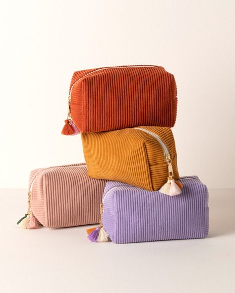 Fall in love with autumn hues! 🍁 Discover our adorable corduroy pouches in your favorite fall colors. What treasures will you stash in yours? 😍 Corduroy Makeup Bag, Cosmetic Bag Photography, Make Up Bags Ideas, Corduroy Pouch, Gold Har, Canvas Bag Design, Creative Accessories, Box Pouch, Handmade Beauty Products