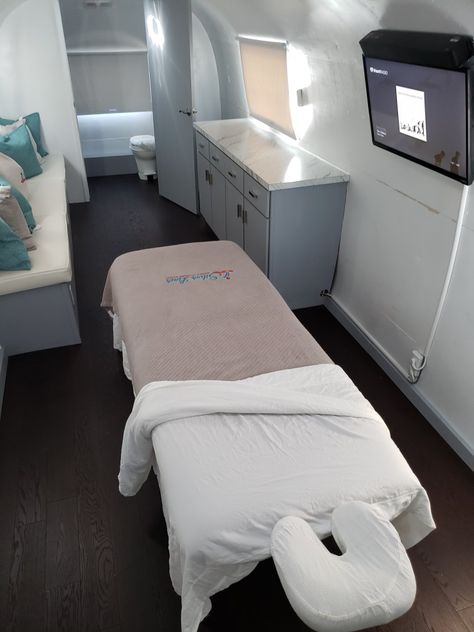 Mobile Facial Spa Truck, Mobile Spa Trailer, Mobile Massage Truck, Spa On Wheels, Mobile Spa Ideas, Mobile Esthetician Trailer, Mobile Massage Van, Mobile Esthetician Business, Mobile Spa Truck