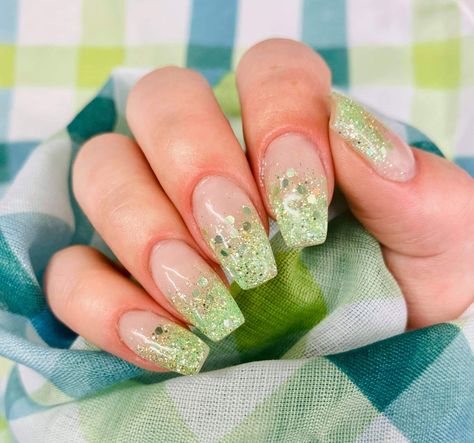 Tinkerbell's glass slipper, sparkle &co Tinkerbell Acrylic Nails, Green Tinkerbell Nails, Tinkerbell Themed Nails, Tinkerbell Nails Acrylic, Disney Tinkerbell Nails, Princess Tiana Nails Short, Tinker Bell Inspired Nails, Tinkerbell Nail Art, Green Disney Nails