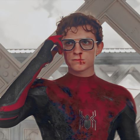 Spiderman Mcu, Peter Spiderman, Peter Parker Spiderman, Tom Holland Peter Parker, Marvel Icons, Tom Holland Spiderman, Far From Home, Marvel Comics Wallpaper, Man Icon