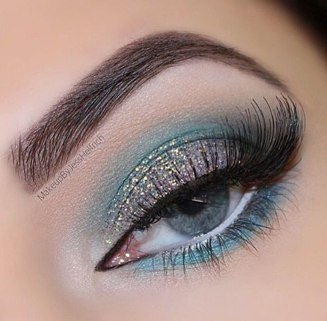 Turquoise Eye Makeup, Make Up Designs, Fun Makeup, Turquoise Eyes, Eye Makeup Pictures, Smink Inspiration, Green Makeup, Beautiful Eye Makeup, Eye Makeup Designs