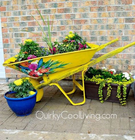 upcyced wheelbarrow for the garden, container gardening, gardening, repurposing upcycling Wheelbarrow Planter, Wheelbarrow Garden, Wheel Barrow, Wheelbarrows, Creative Gardening, Small Backyard Landscaping, Garden Crafts, Diy Garden Decor, Garden Yard