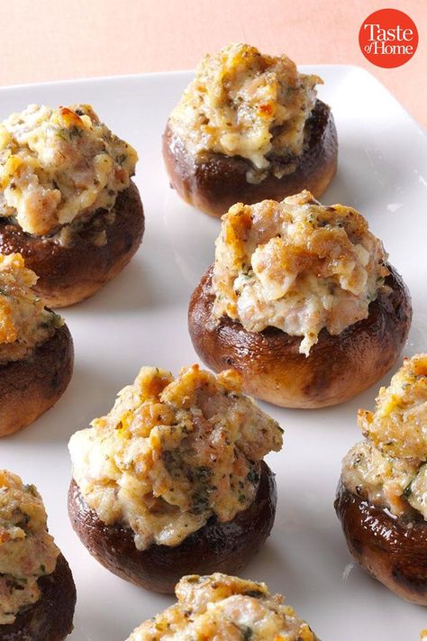 Pork Stuffed Mushrooms, Sweet Potato Tartlets, Ground Beef Breakfast, Stuffed Mushrooms Easy, Fall Appetizers, Stuffed Mushroom, Steak Sandwich, Party Finger Foods, Finger Food Appetizers