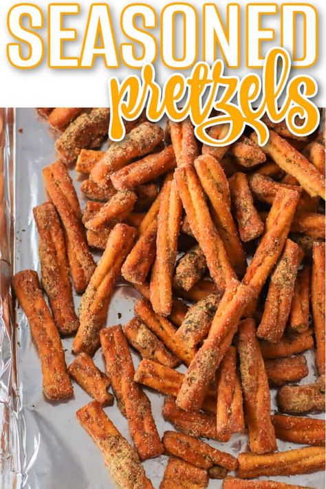 Seasoned pretzels (copycat Dot's Pretzels!) are a zesty snack made with braided pretzels, ranch, lemon pepper, salt, garlic salt, & cayenne. Dot's Homestyle Pretzels Copycat Recipe, Dots Pretzels Recipe Copycat, Baked Pretzels Seasoned, Lemon Pepper Pretzels, Pretzels Recipe Seasoned, Dots Pretzels Recipe, Garlic Pretzel Recipe, Diy Pretzels, Dots Pretzel Recipe