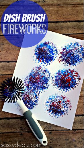 Kids Fireworks Craft Using a Dish Brush - Great 4th of July craft or Memorial Day art project! Bonfire Night Crafts, Fireworks Craft, Dish Brush, Patriotic Crafts, Toddler Art, July Crafts, Childrens Crafts, 4th Of July Party, Preschool Art