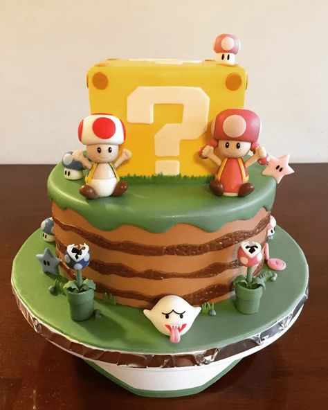 Super Mario Toad Cake, Toad Cake Mario, Mario Toad Cake, Toad Birthday Cake, Toad Birthday Party, Toad Cake, Mario Kart Cake, Toad Mario, Cake Design Images