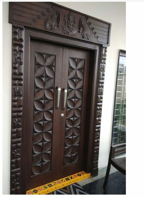 Main Door With Window Design, Kitchen Backdoor, Teak Wood Main Door Design, Wooden Double Front Doors, Indian Main Door Designs, Main Door Design Photos, Teak Doors, Warna Dark, Circle Chair