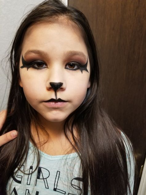 Bat Costume Makeup Kids, Easy Bat Makeup, Bat Nose Makeup, Bat Face Paint Kids, Bat Face Makeup, Bat Makeup Halloween Kids, Bat Costume Makeup, Bat Face Paint, Kids Witch Makeup