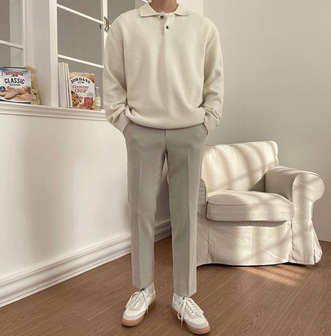 Neutral Outfit For Men, Men Beige Outfit, School Fashion Outfits, Beige Sweater Outfit, Fashion Outfits For School, Casual Fashion Outfits, Casual Teen Fashion, Fall Fashion Outfit Ideas, Sweater Outfits Men