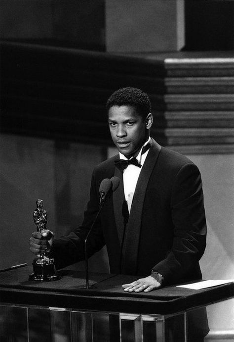 Denzel Washington Oscar, Pauletta Washington, Actor Inspiration, Street Style Celebrities, Actor Denzel Washington, Barbara Streisand, Black Kings, Man On Fire, Jack Lemmon