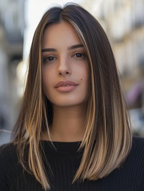 37 Stylish Brown Hair With Blonde Highlights Ideas 2024 for Curly, Balayage, and Ash Tones Curly Balayage, Highlights Brown Hair Short, Bob Lung, Blonde Highlights Ideas, Sleek Straight Hairstyles, Brown Hair With Blonde, Hair With Blonde Highlights, Highlights Ideas, Ash Blonde Balayage