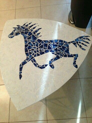 Horse Table, Mosaics Art, Mural Art Design, Mosaic Animals, Mosaic Art Projects, Mosaic Artwork, Horse Pattern, Equine Art, Mosaic Projects